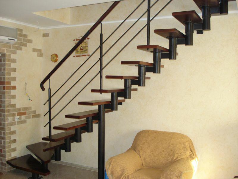 Лестница на второй этаж Лестница на второй этаж