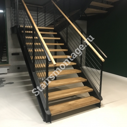 Фото Лестница в стиле лофт на металлическом каркасе № 67