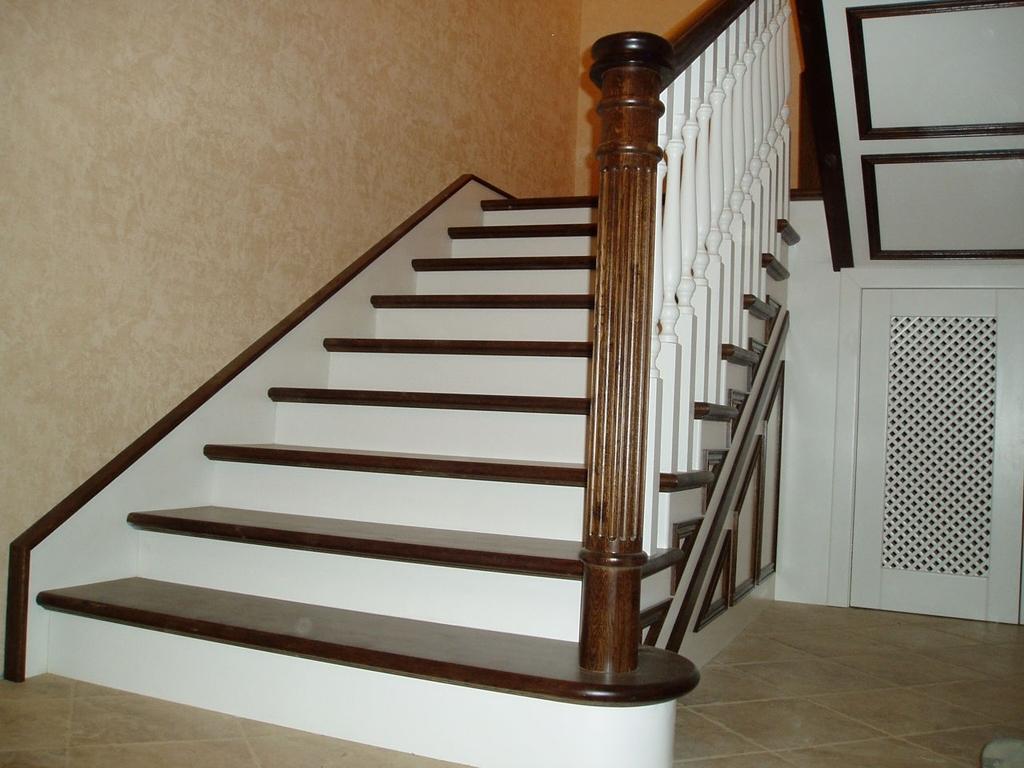 Деревянные лестницы — как и чем покрасить — Лестницы под заказ от компании OMAN
