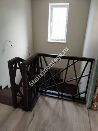 Лестница отделанная цельноламельным дубом № 174 Лестница отделанная цельноламельным дубом № 174
