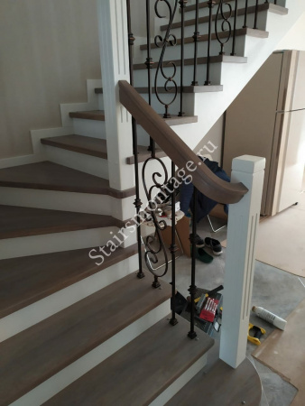 Лестница с поворотом на 180 градусов № 208 Лестница с поворотом на 180 градусов № 208