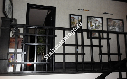 Бетонная лестница отделанная дубом №160