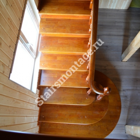 Деревянная лестница из дуба и сосны №105