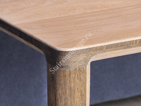 Стол обеденный из массива дуба с патиной