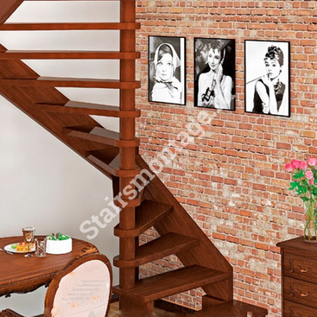 Лестница П-образная ЛЕС - 01 из хвойных пород дерева