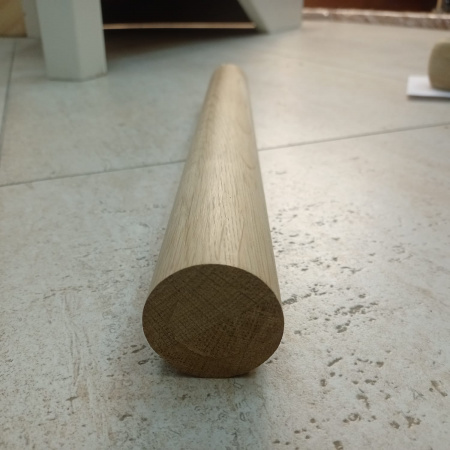 Поручни из дуба категории АB, сращенные, круглые Поручни из дуба категории АB, сращенные, круглые