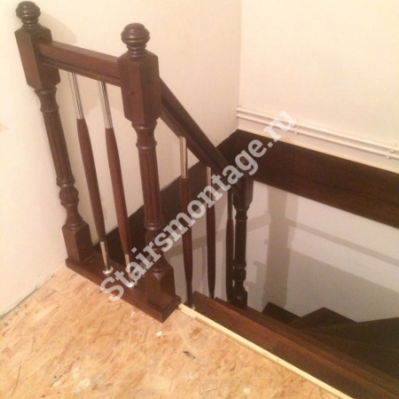 Лестница из сосны на заказ с оригинальным ограждением № 63