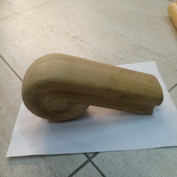 Окончание поручня из дуба «Капелька»