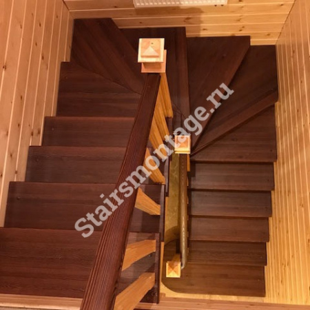 Лестница из сосны на заказ П-образная № 37