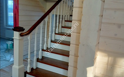 Деревянная лестница в КП Руза Фэмили Парк