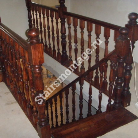 Лестница из сосны на заказ одномаршевая № 28 Лестница из сосны на заказ одномаршевая № 28