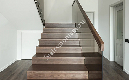 Отделка бетонной лестницы в Голицыно