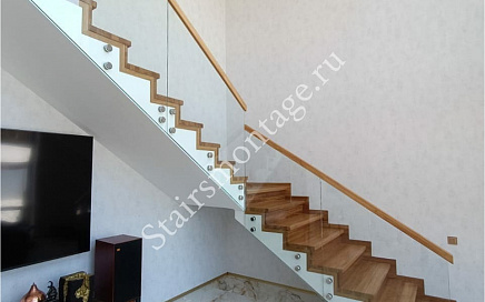 Отделка бетонной лестницы в Большаково