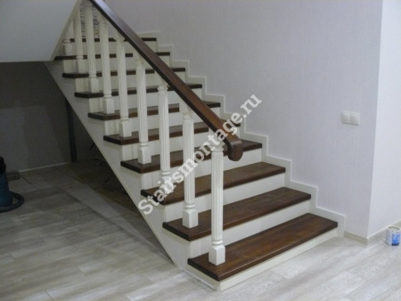 П-образная лестница, поворот на 180 градусов № 202