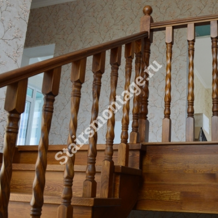 Лестница из дуба и сосны на заказ П-образная № 82 Лестница из дуба и сосны на заказ П-образная № 82