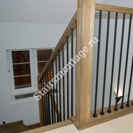 П-образная лестница на заказ из бетона облицованная дубом № 90