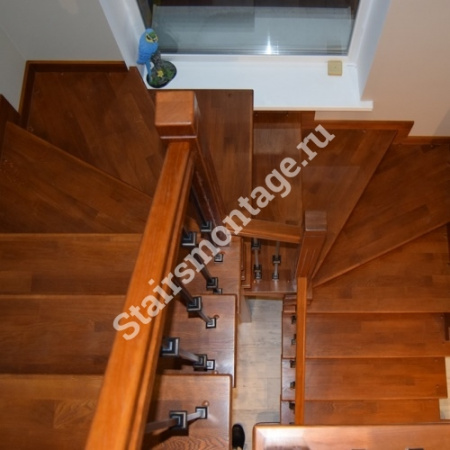 Лестница для дома из дуба и сосны № 165