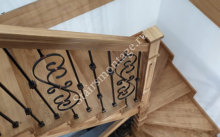 Деревянная лестница из дуба в СНТ Якорь