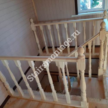 Лестница для дома из сосны № 88