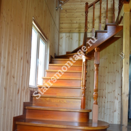 Деревянная лестница из дуба и сосны №105