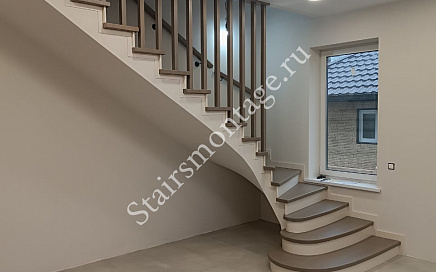 Отделка лестницы из бетона в Запрудне