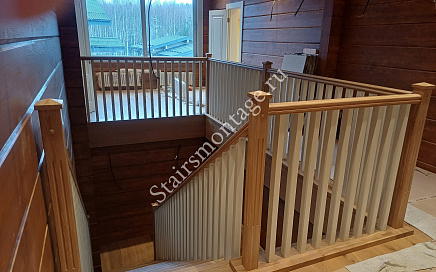 Отделка металлической лестницы в КП Лагуна Парк