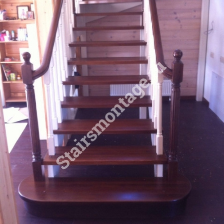 Лестница из лиственницы и сосны на заказ № 62