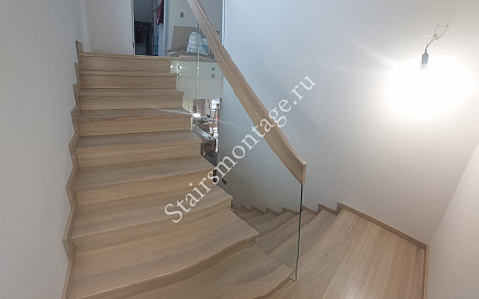 Отделка бетонной лестницы в деревне Захарково