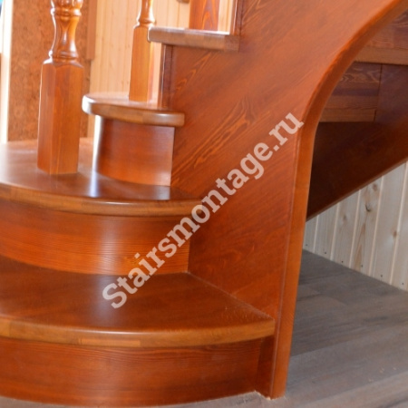 Деревянная лестница из дуба и сосны №105