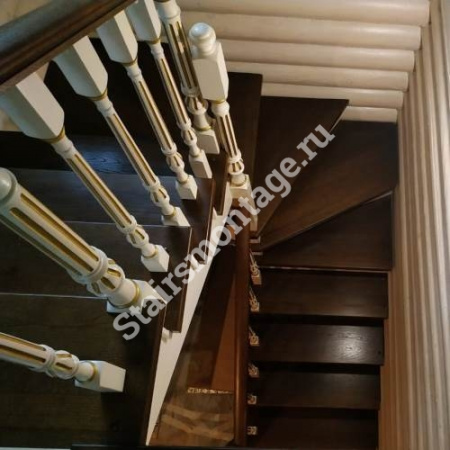 Деревянная лестница из дуба и сосны №107