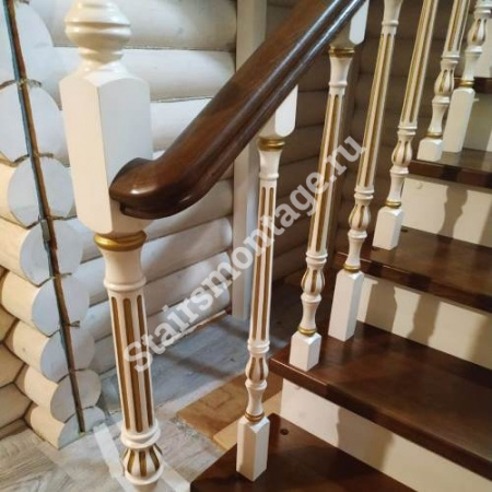 Деревянная лестница из дуба и сосны №107