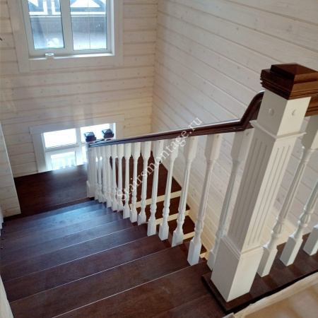 П-образная лестница, поворот на 180 градусов с площадкой № 185