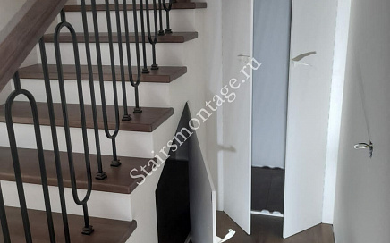Отделка металлической лестницы в Кутузово Клаб
