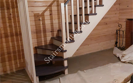 Деревянная лестница в Сходне