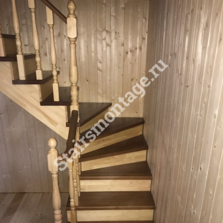 Лестница № 79 из лиственницы и сосны
