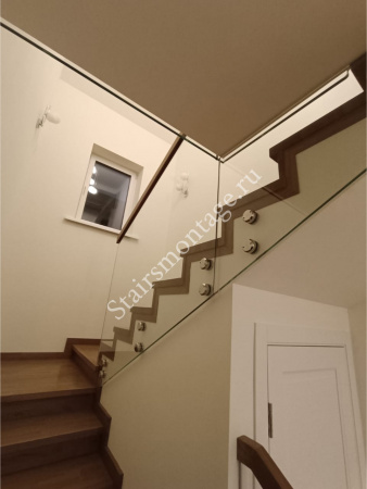 Облицованная бетонная лестница с поворотом на 180 градусов № 171