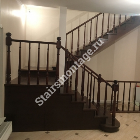 Лестница из дуба на заказ П-образная № 57 Лестница из дуба на заказ П-образная № 57